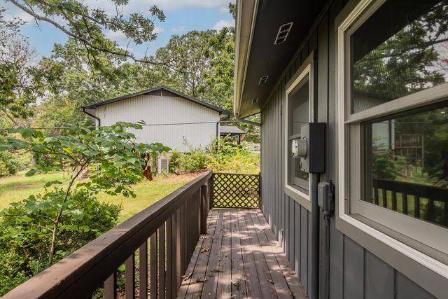 498 Santa Fe Drive, Forsyth, MO 65653