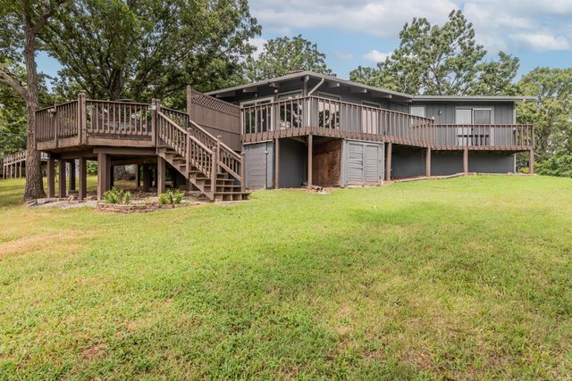 498 Santa Fe Drive, Forsyth, MO 65653