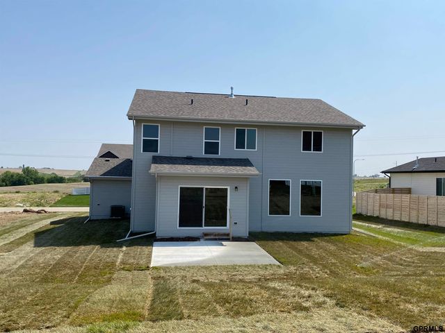 10926 Hardwood Drive, Papillion, NE 68046