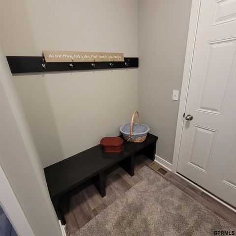 10926 Hardwood Drive, Papillion, NE 68046