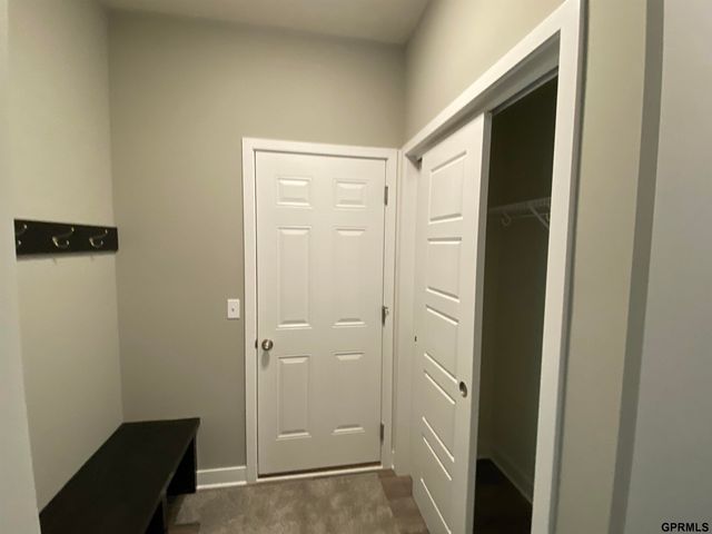 10926 Hardwood Drive, Papillion, NE 68046