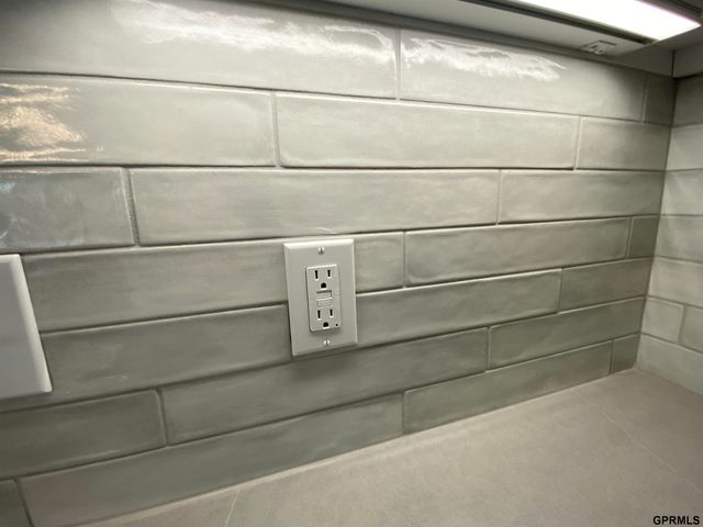 10926 Hardwood Drive, Papillion, NE 68046