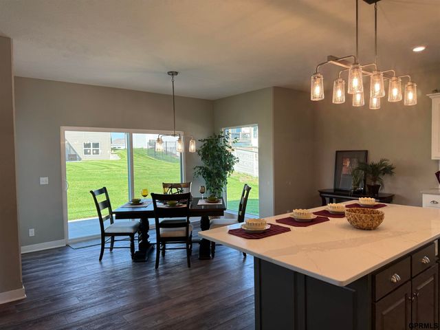 10926 Hardwood Drive, Papillion, NE 68046