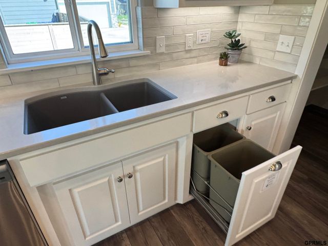 10926 Hardwood Drive, Papillion, NE 68046