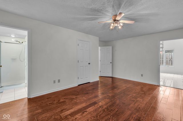 5228 Greenwillow Road, Indianapolis, IN 46226