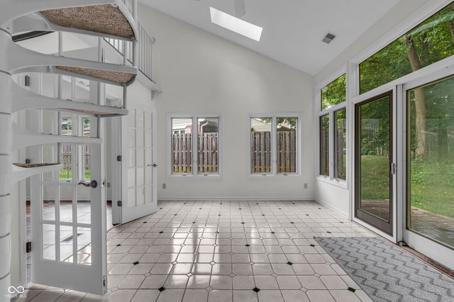 5228 Greenwillow Road, Indianapolis, IN 46226