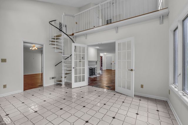 5228 Greenwillow Road, Indianapolis, IN 46226