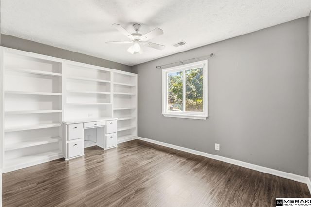 7616 Woolworth Avenue, Omaha, NE 68124