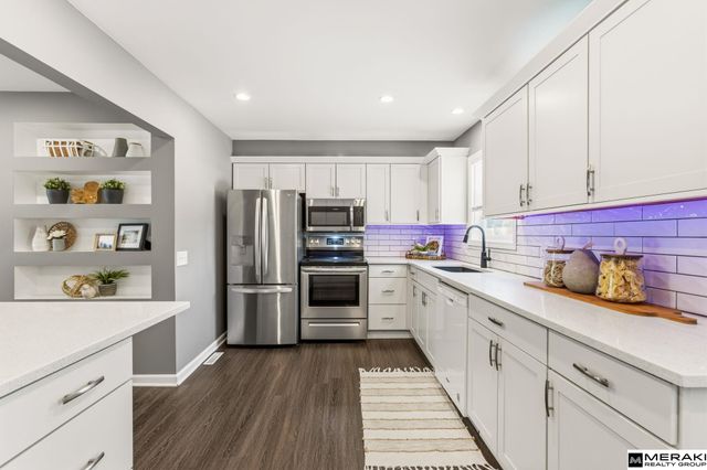 7616 Woolworth Avenue, Omaha, NE 68124