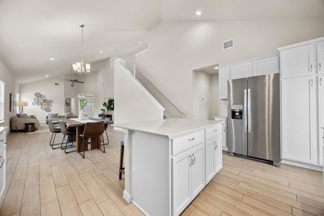 2413 Star Hill Ranch ST, Georgetown, TX 78628
