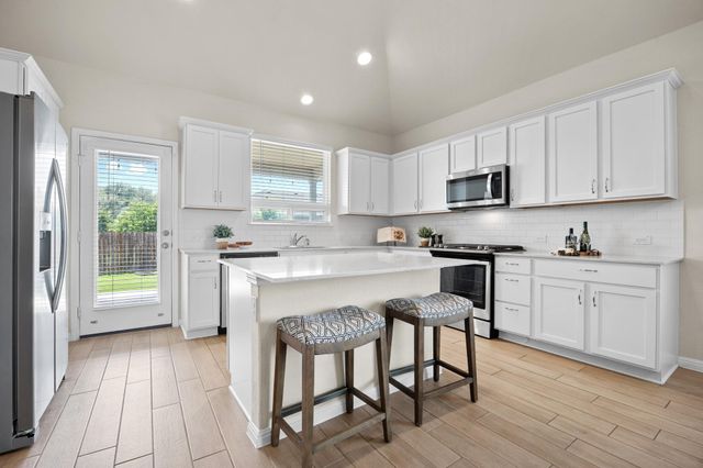 2413 Star Hill Ranch ST, Georgetown, TX 78628
