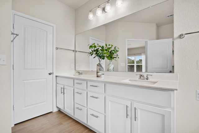 2413 Star Hill Ranch ST, Georgetown, TX 78628