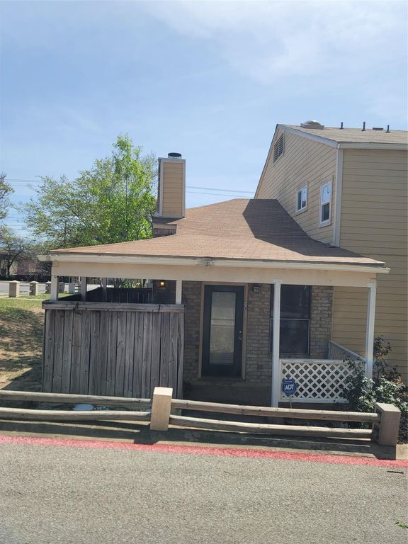 7825 Beauregard CIR 1B, Austin, TX 78745