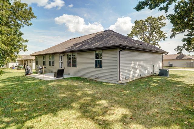 631 W Blackfoot Drive, Republic, MO 65738