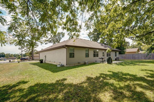 631 W Blackfoot Drive, Republic, MO 65738