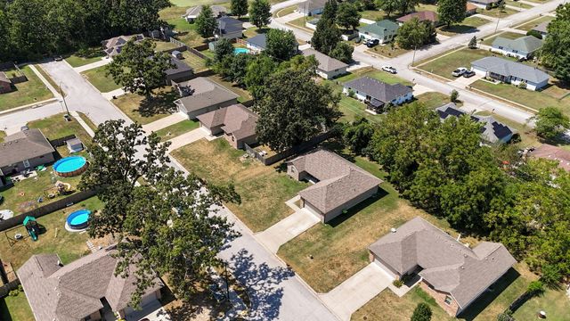 631 W Blackfoot Drive, Republic, MO 65738
