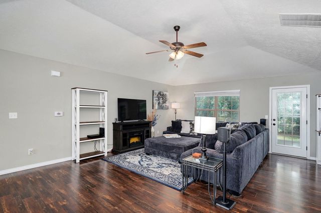 631 W Blackfoot Drive, Republic, MO 65738