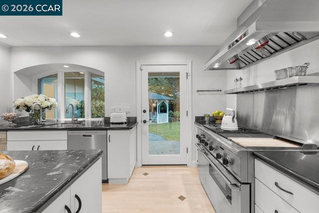 118 ALVERN COURT, Alamo, CA 94507