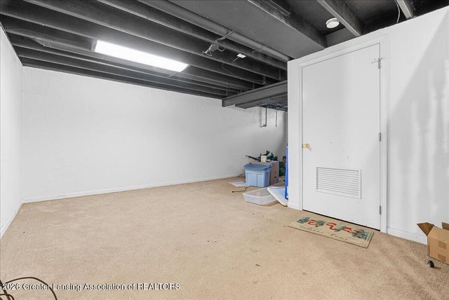 6213 Beechfield Drive 3, Lansing, MI 48911