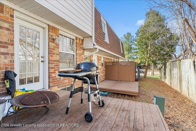 6213 Beechfield Drive 3, Lansing, MI 48911