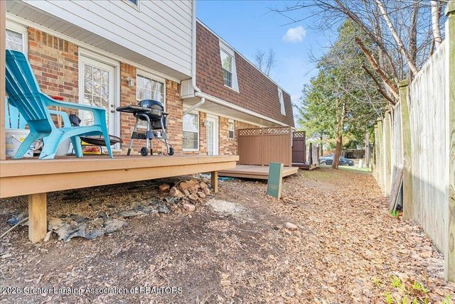 6213 Beechfield Drive 3, Lansing, MI 48911