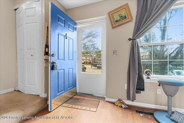 6213 Beechfield Drive 3, Lansing, MI 48911