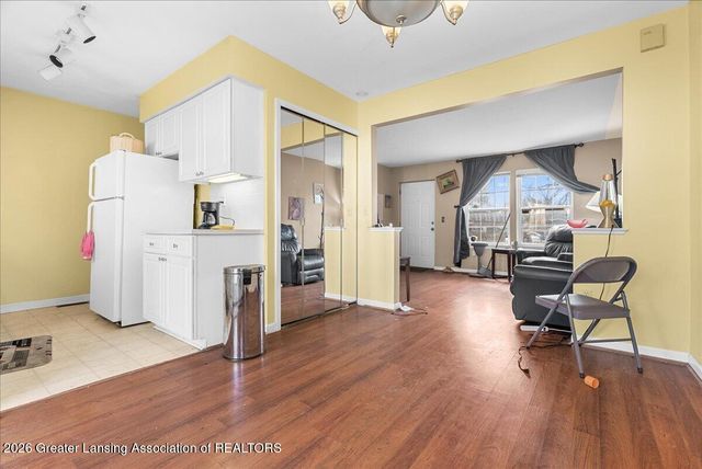 6213 Beechfield Drive 3, Lansing, MI 48911