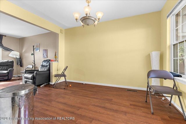 6213 Beechfield Drive 3, Lansing, MI 48911