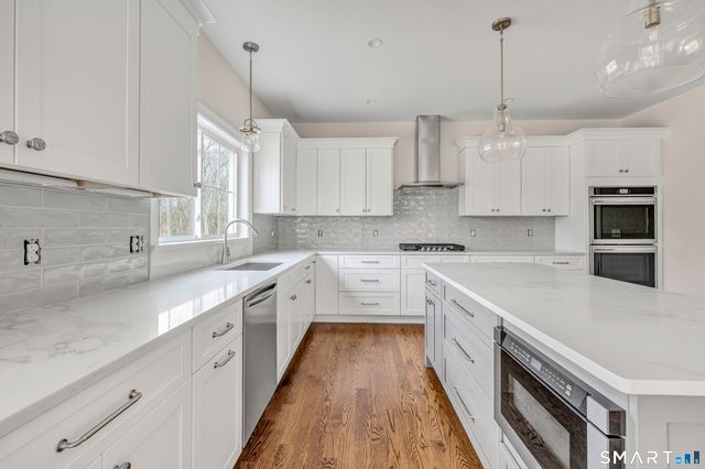 23 Scotch Pine Drive, Shelton, CT 06484