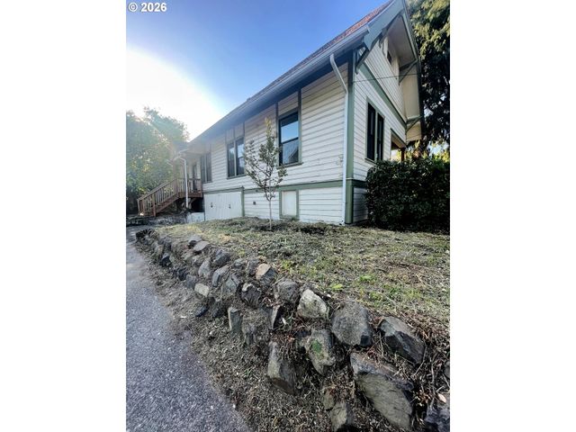 4605 N VANCOUVER Ave, Portland, OR 97217