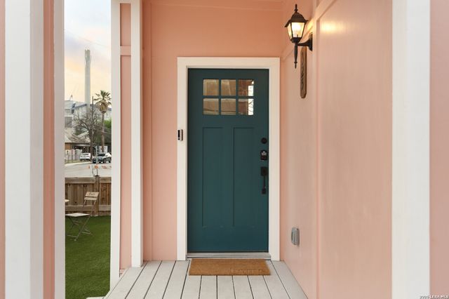 325 Montana, San Antonio, TX 78203