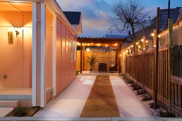 325 Montana, San Antonio, TX 78203