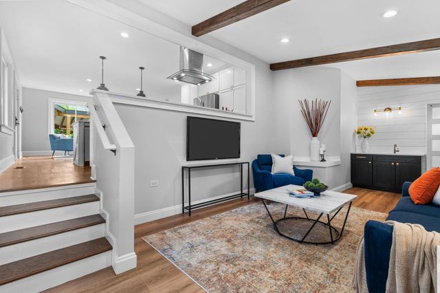 2050 Camelot Road, Ann Arbor, MI 48104
