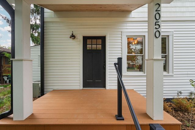 2050 Camelot Road, Ann Arbor, MI 48104