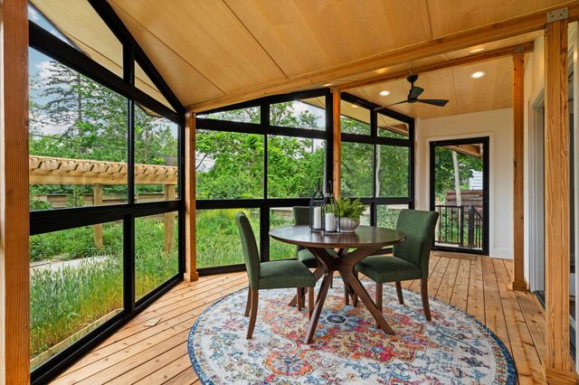 2050 Camelot Road, Ann Arbor, MI 48104