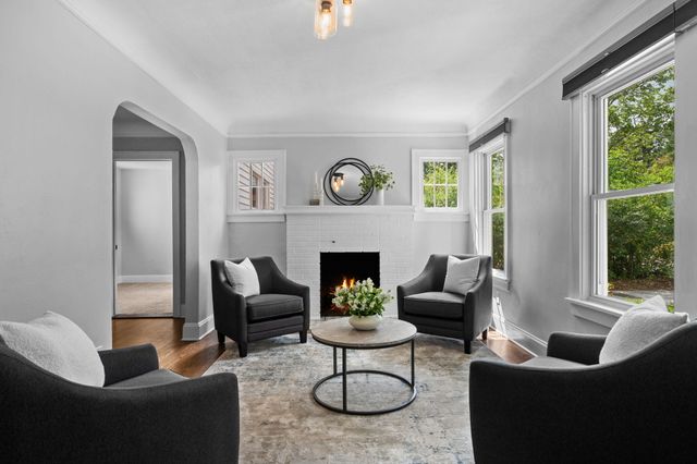 2050 Camelot Road, Ann Arbor, MI 48104