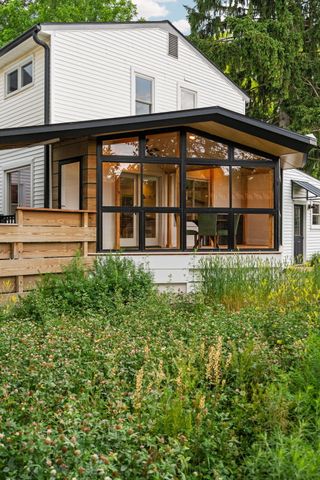 2050 Camelot Road, Ann Arbor, MI 48104