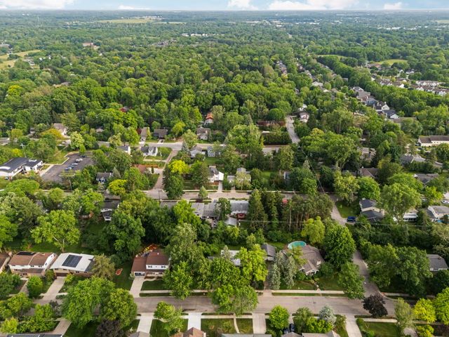 2050 Camelot Road, Ann Arbor, MI 48104