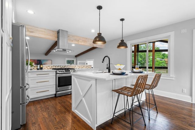 2050 Camelot Road, Ann Arbor, MI 48104