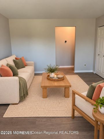 440 Cross Road C13, Matawan, NJ 07747