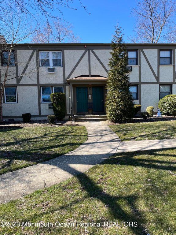 440 Cross Road C13, Matawan, NJ 07747