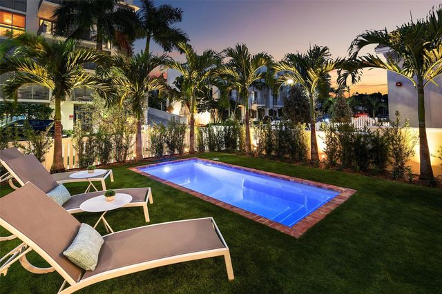 160 SE 1st Avenue, Delray Beach, FL 33444