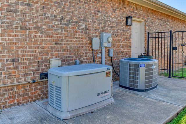 300 Bailey Street, Blanchard, OK 73010