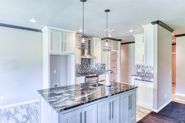 300 Bailey Street, Blanchard, OK 73010