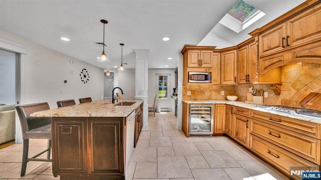 26 Devonshire Road, Cresskill, NJ 07626