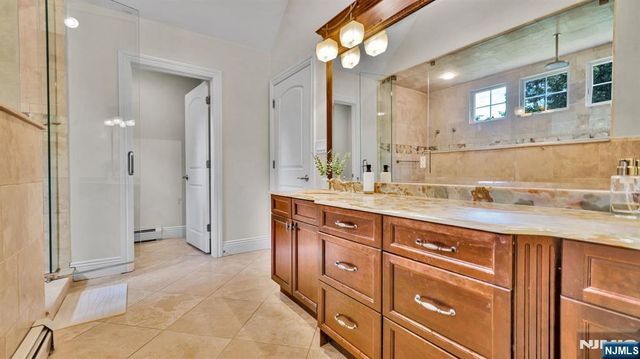26 Devonshire Road, Cresskill, NJ 07626