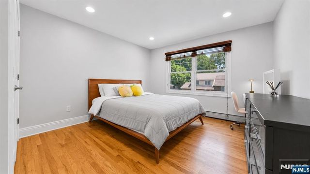 26 Devonshire Road, Cresskill, NJ 07626