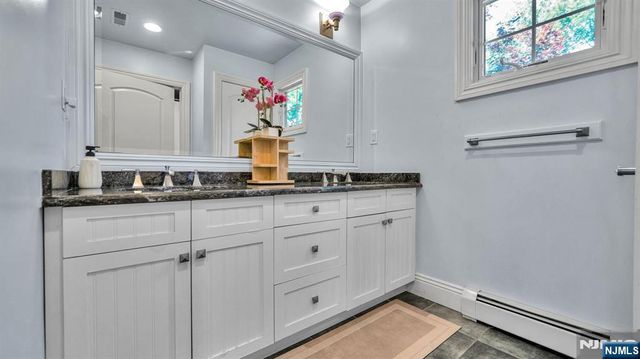 26 Devonshire Road, Cresskill, NJ 07626