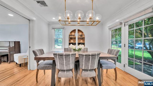 26 Devonshire Road, Cresskill, NJ 07626