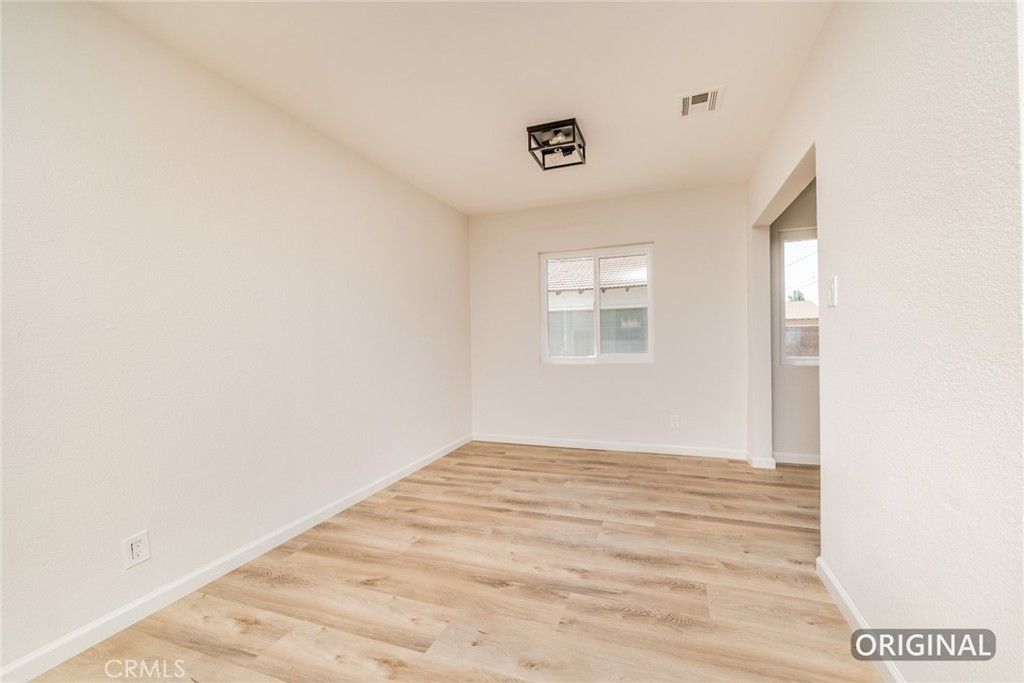 Image 11 of property listing at 2586 Prospect Avenue, Riverside, CA 92507